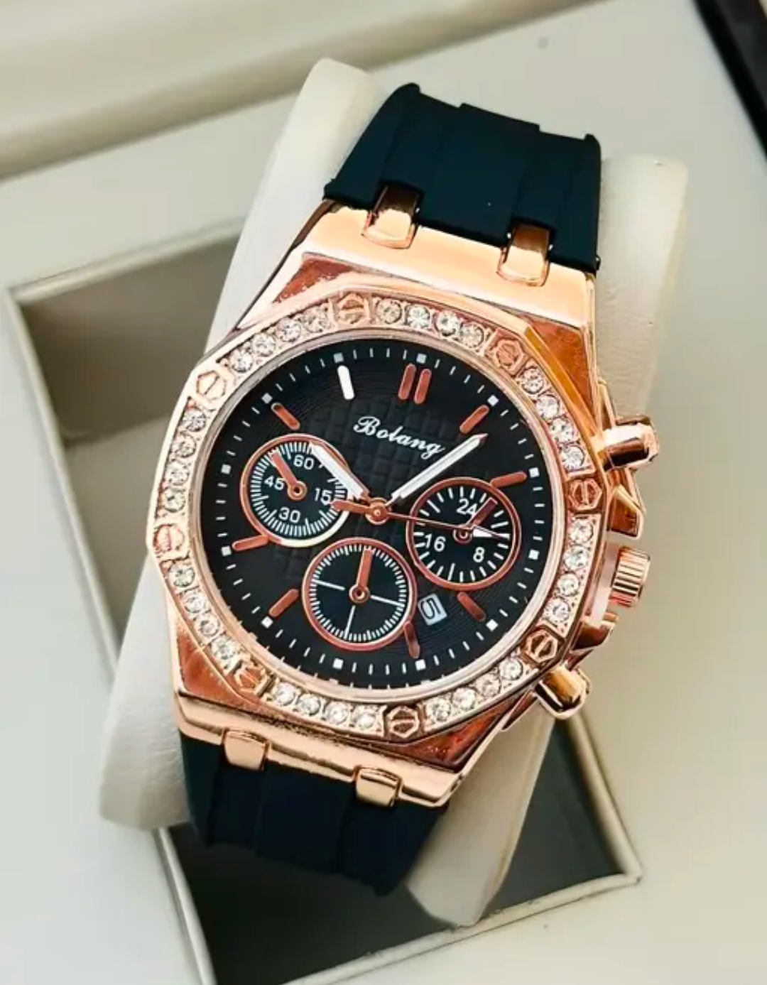 Classy Boys’ Wrist Watch – Modern Analog Design