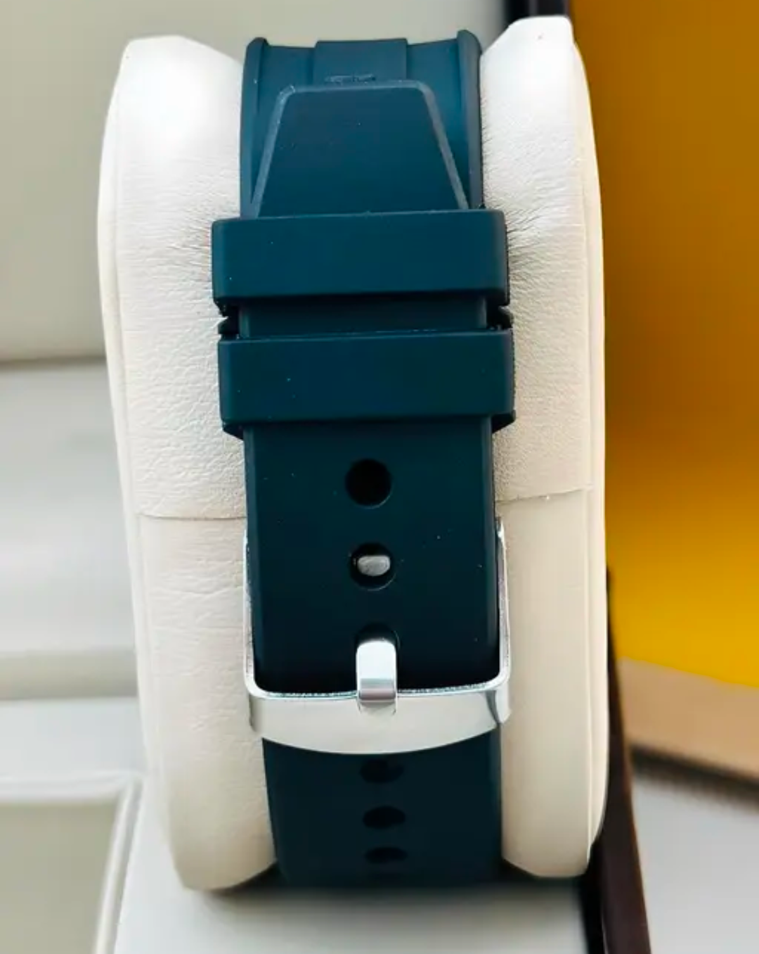 Classy Boys’ Wrist Watch – Modern Analog Design